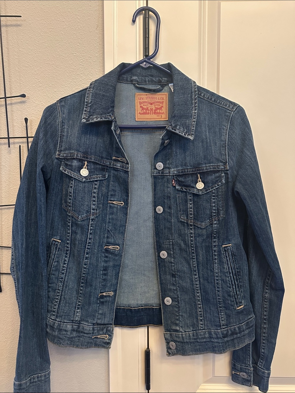 Levi's Dark Blue Denim Truckers Jacket